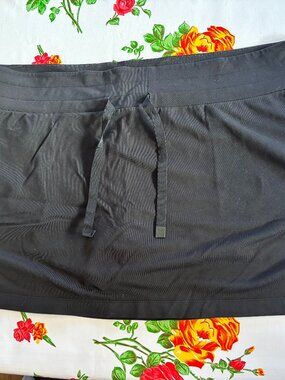 Athleta Trekkie Skort Black Size 1X